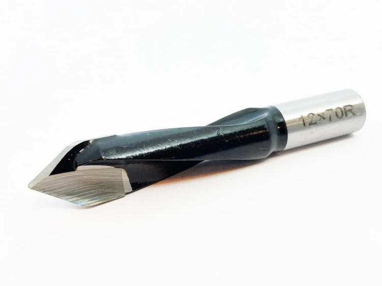 Wiertło przelotowe HM 12x70 Prawe